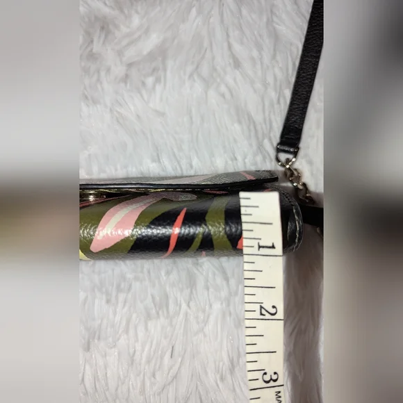 Kate Spade Eva Modern Feather Wallet On A Chain Green Multi EUC - Picture 12 of 12